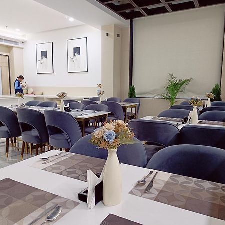 Hotel Elinor By Dazzling Hotels & Resorts Agra  Exteriör bild