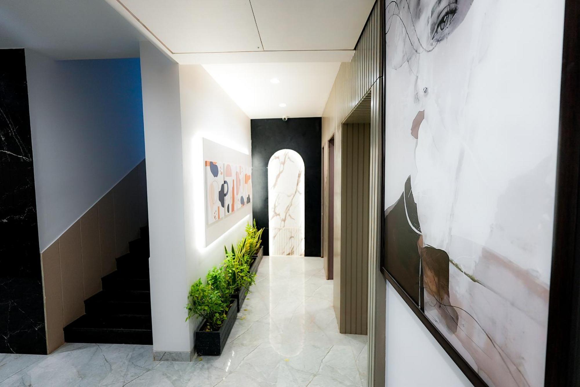 Hotel Elinor By Dazzling Hotels & Resorts Agra  Exteriör bild
