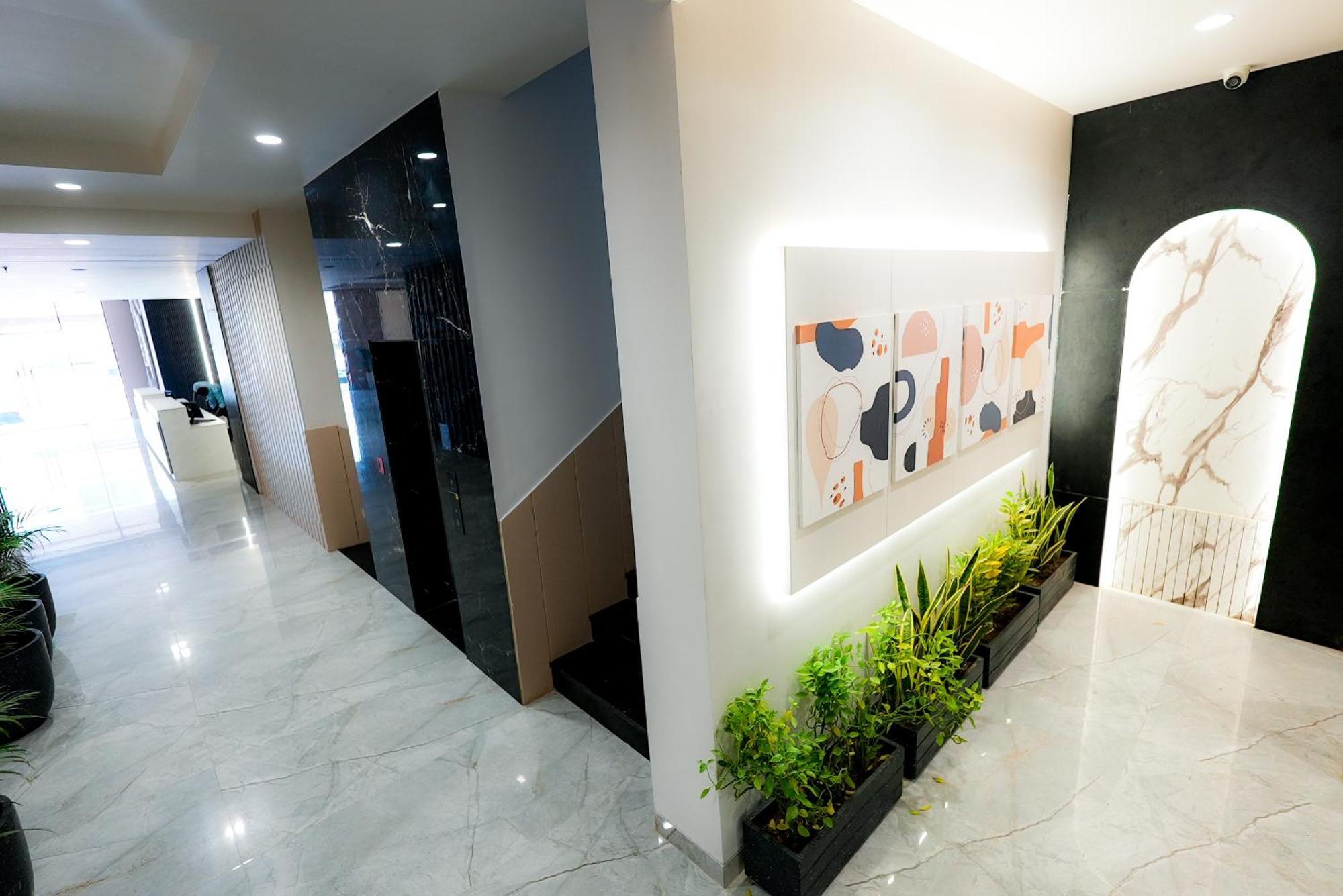 Hotel Elinor By Dazzling Hotels & Resorts Agra  Exteriör bild